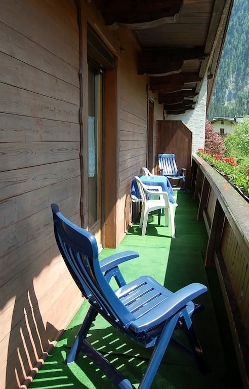 Ferienwohnung Landhaus Alpenrose Mayrhofen Exterior foto